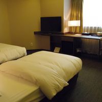 シングル＋ツインの家族向けルーム。を一人で利用！