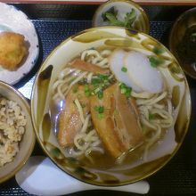 沖縄そばセットです。