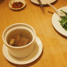 空芯菜炒めや、牛肉塩スープも美味しかったです