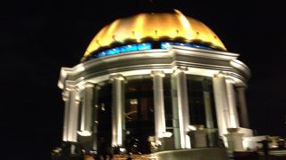 夜景と風が心地よい天空のBAR♪