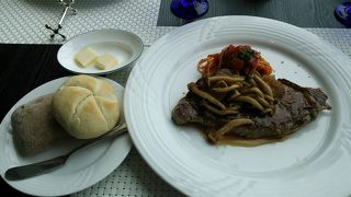 お腹いっぱいになります！