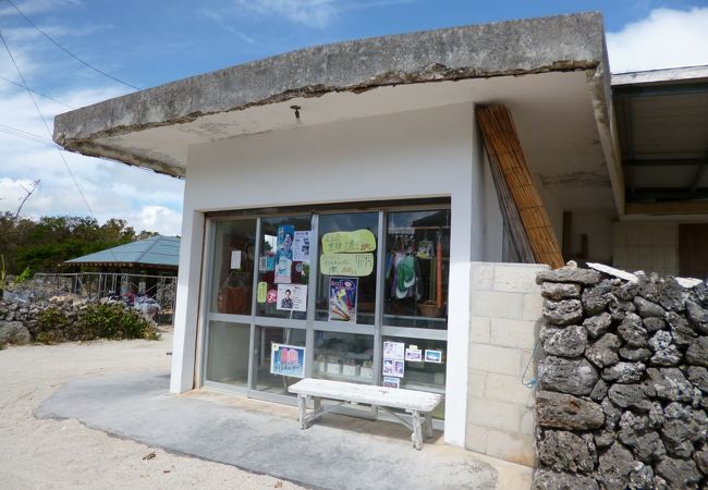 島唯一のコンビニ