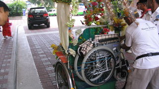 トライショーに乗ったら車椅子はどうするか