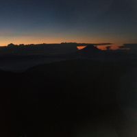 北岳山荘から見た朝焼けと富士山