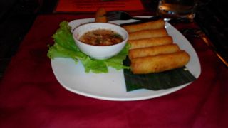 お手軽にアプサラダンスを楽しめます