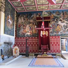 あまり高価なものはありません