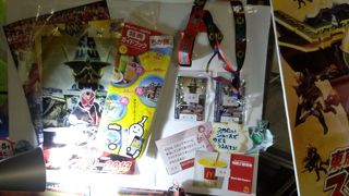 地下鉄　仮面ライダーラリーがあります