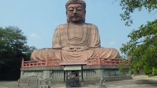 駅前の大仏