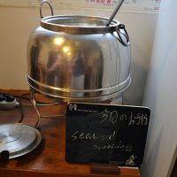 朝食のお粥。味は不明。