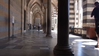 多彩な建築様式に出会える大聖堂