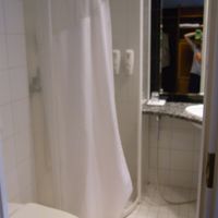 ドライヤーついてます。