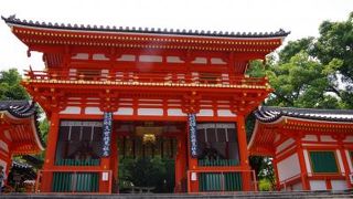 祇園祭最中の八坂神社