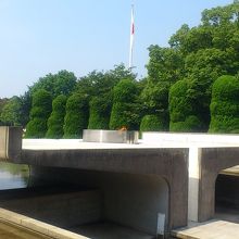 火が燃えています。