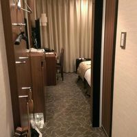 高い値段でこの圧迫感。ひどい。びっくり。