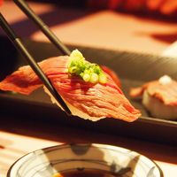 石垣牛のにぎりはラウンジで。