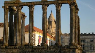 思ったより小さい！が第一印象の神殿跡地