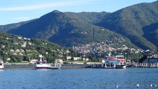 おしゃれな街です。コモ湖だけでなく大聖堂もすてきです。