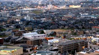 石川県庁展望ロビーは金沢の町並み、日本海を一望できる展望室です