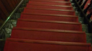 ２階への階段がちょっとキツイ