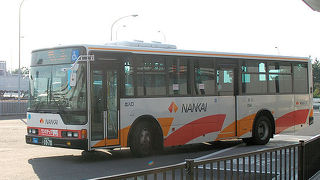 エアロプラザからバスに乗って第二ターミナルへ