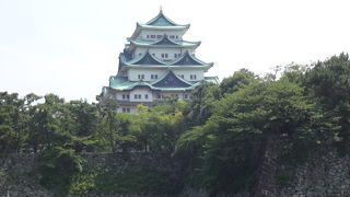 金のしゃちほこを見に行こう