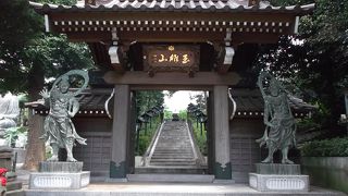 ふるさとの森のお寺・・多彩です