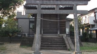 開発により遷座した神社