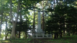 郵政記念日のころに慰霊