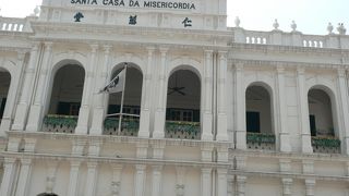 セドナ広場に面した世界遺産