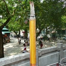 燃え尽きるまで、１カ月はかかるそう。