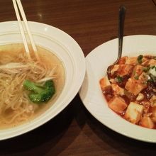 ランチセット。この他にソフトドリンクがつきます。