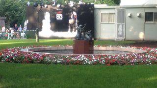 鹿、ふくろう、うさぎ、からすの組み合わせ