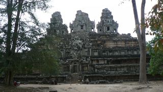 未完成の寺院