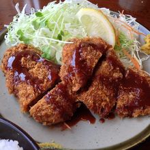 メンチカツ定食です！