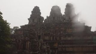 雨の日は登れません
