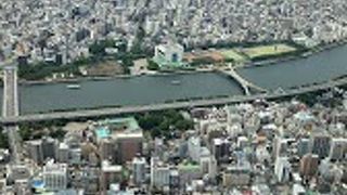 まだまだ混んでるスカイツリー