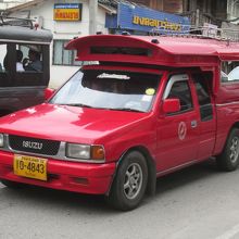 この車体には行先が書いてないので、自由に乗り降りできます