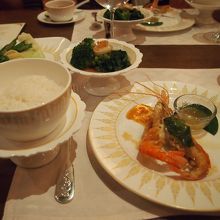 上品なタイ料理のコース料理