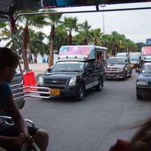 たくさん走っていて便利