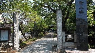 檀家主体の名瀬町のお寺