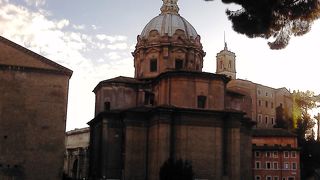 ミケランジェロ設計の広場