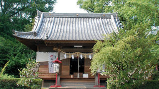 堀端の神社