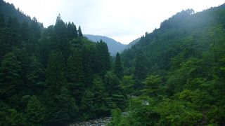 白神山地の清流がおりなす景観美
