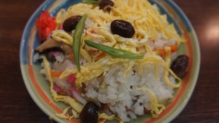 常連のお客さんも多いようで、アットホームな雰囲気もあって、いいお店です