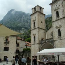 モヤのかかった山々が幻想的☆