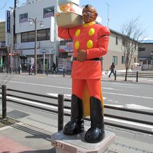 ００５と００１