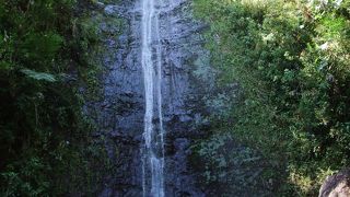 マイナスイオンいっぱいの滝
