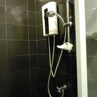 バスルームについてる給湯器?