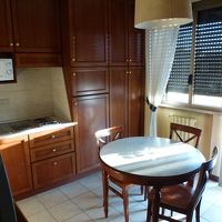 冷蔵庫あり。食器はありません。