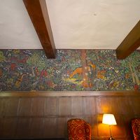 ミューラルルームの絵画